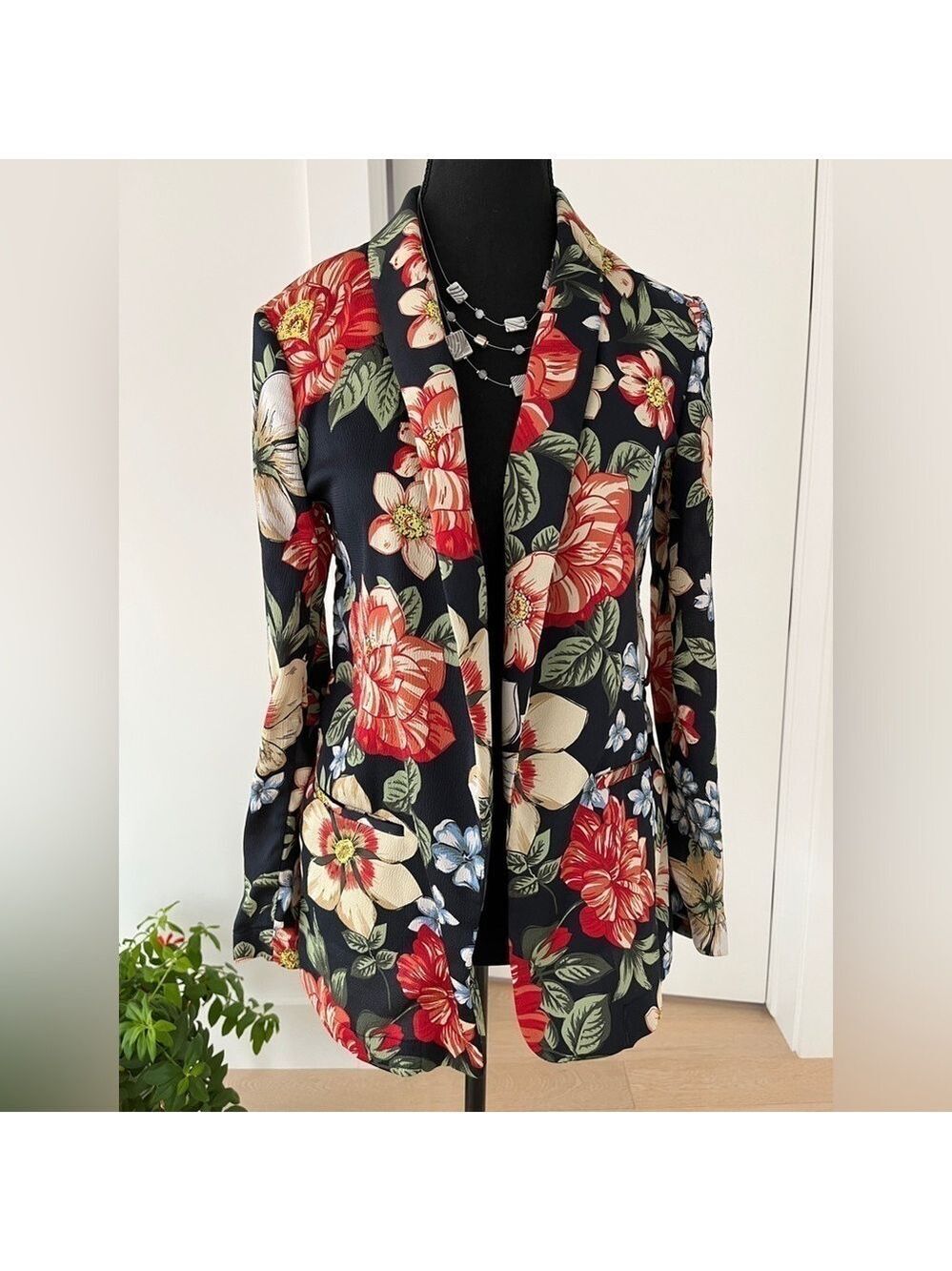 ZARA Basic Collection Floral Lightweight Open Front Jacket Lapels Maximalist